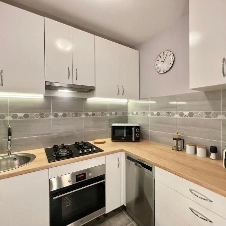 Apartament Przy Atrium, Stacja Metra Rondo Onz Warsaw Ngoại thất bức ảnh