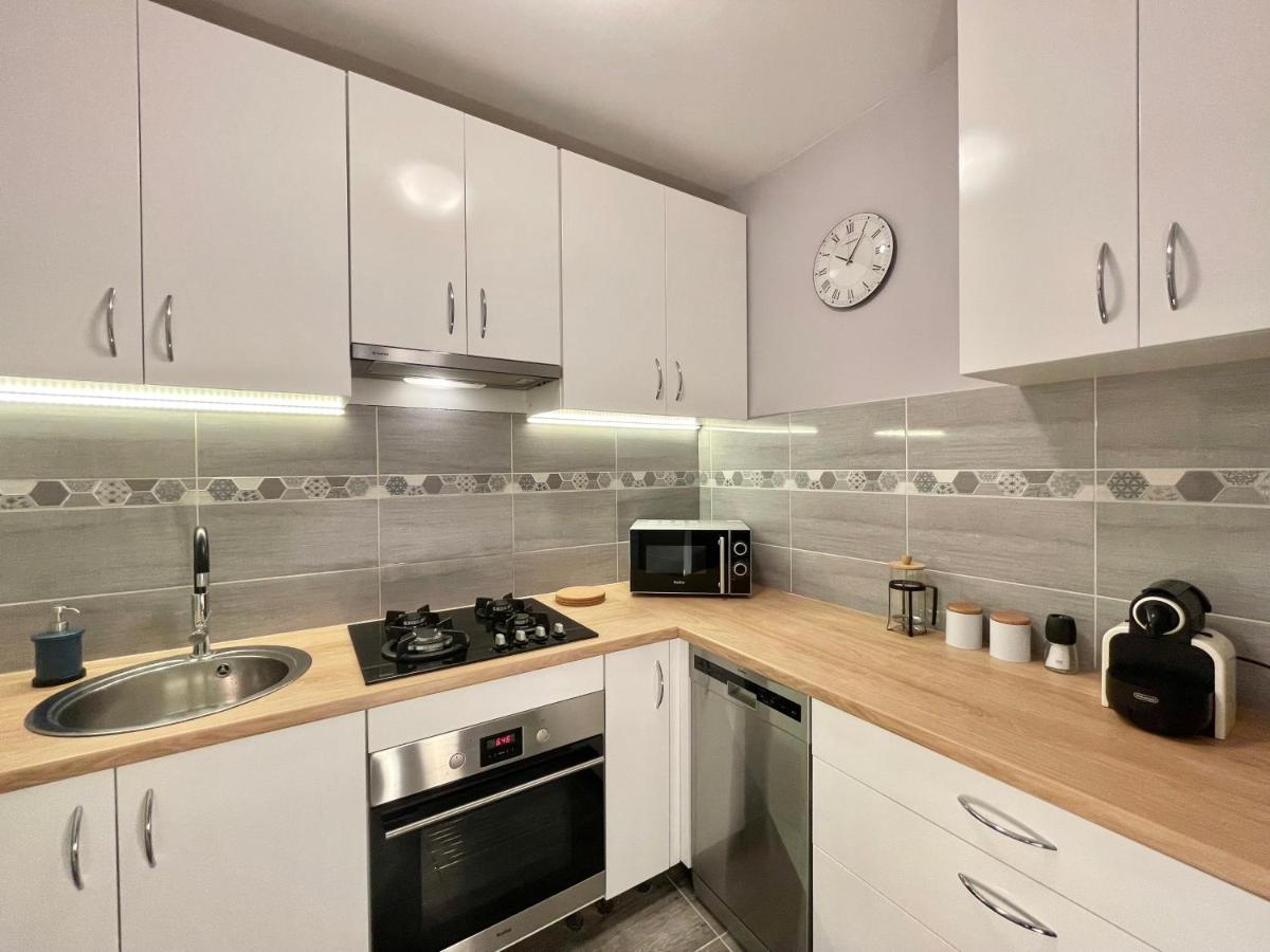 Apartament Przy Atrium, Stacja Metra Rondo Onz Warsaw Ngoại thất bức ảnh